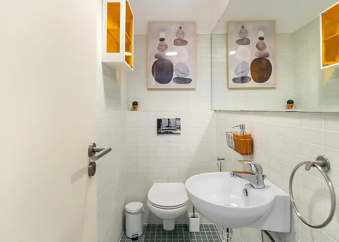 Whome Elegant Chiado Retreat Comfort In Lisbon's Heart Lissabon