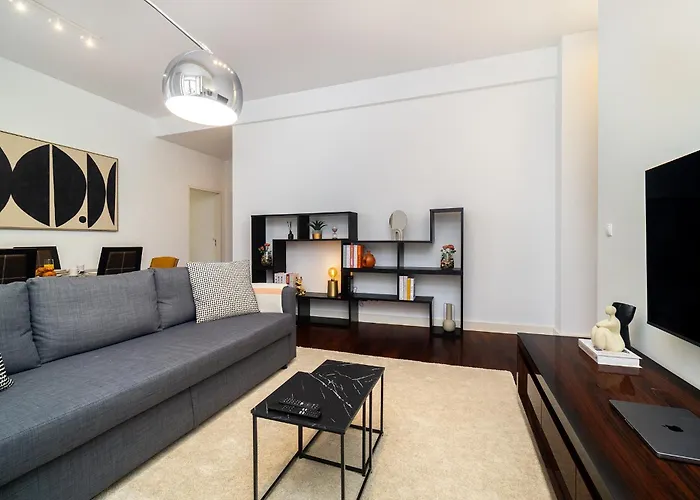 Whome Elegant Chiado Retreat Comfort In Lisbon's Heart Apartment Lissabon