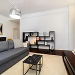 Whome Elegant Chiado Retreat Comfort In Lisbon's Heart Apartamento Lisboa